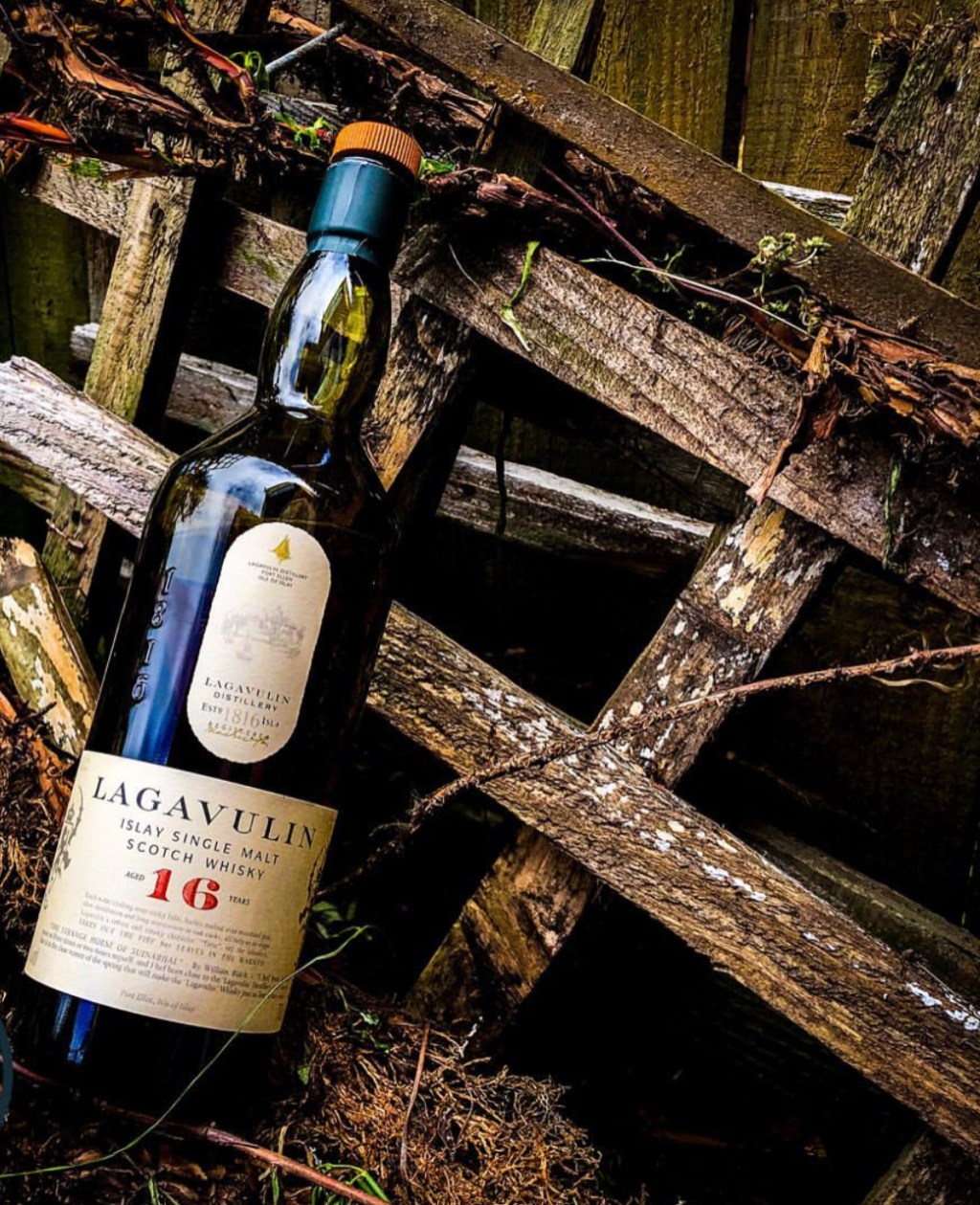 Lagavulin 16 year old 43%&nbsp;abv