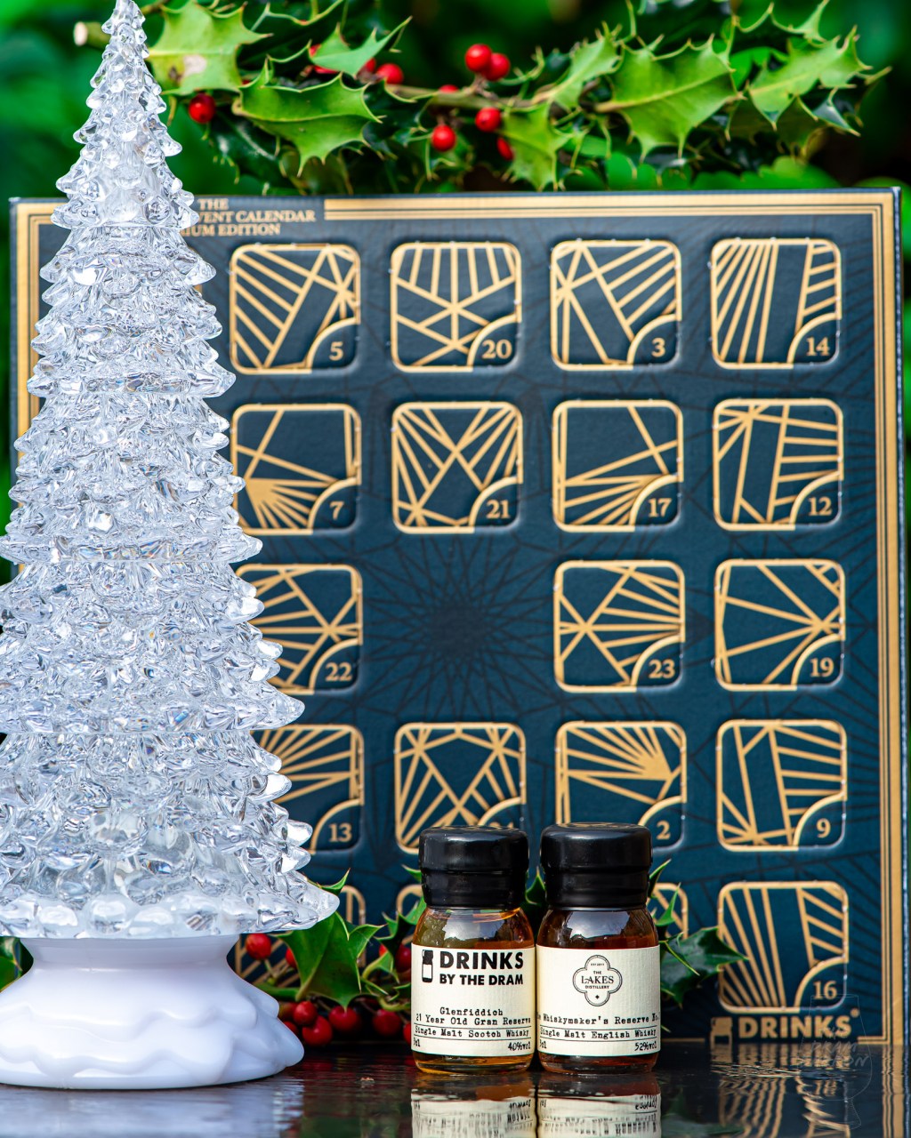 Picture of Drinks by the Dram - Premium Whisky Advent Calendar