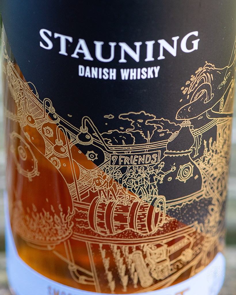 Picture of Stauning Høst Danish Whisky up close