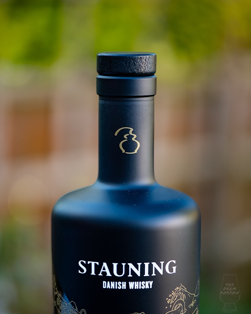 Picture of Stauning Høst Danish Whisky top of bottle
